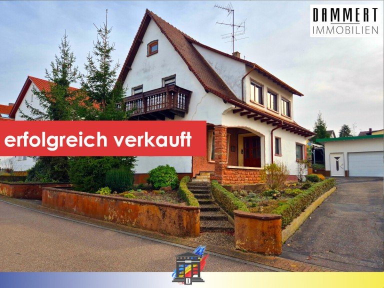 erfolgreich verkauft �stringen Einfamilienhaus Rustikales Haus mit sehr gro�em Grundst�ck