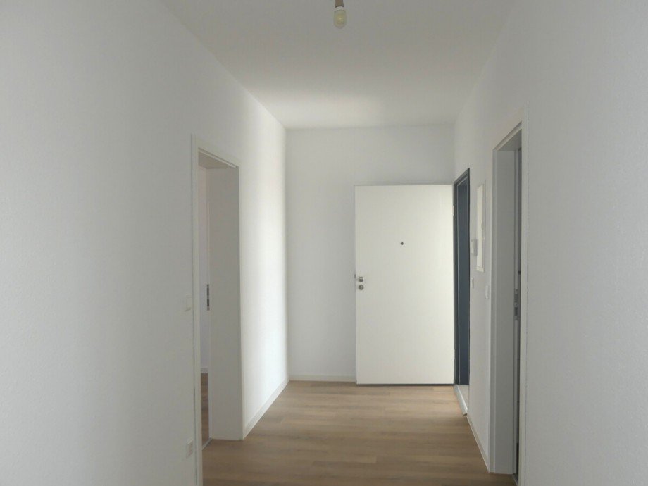 Eingangsbereich Etagenwohnung Wagh�usel