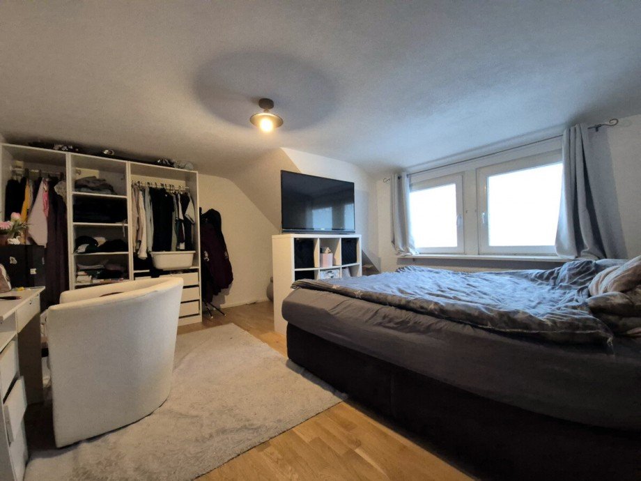 Schlafzimmer (Weitwinkel) Maisonettewohnung Gernsbach