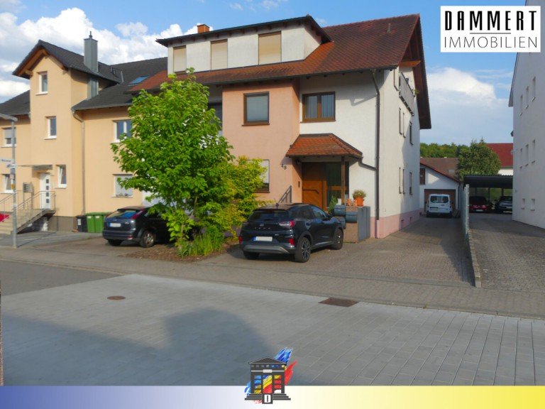 Wohnung im 1. OG Kraichtal Wohnung Vierzimmerwohnung mit Balkon in Unter�wisheim