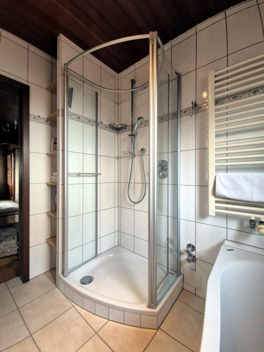 barrierearme Dusche Einfamilienhaus �stringen