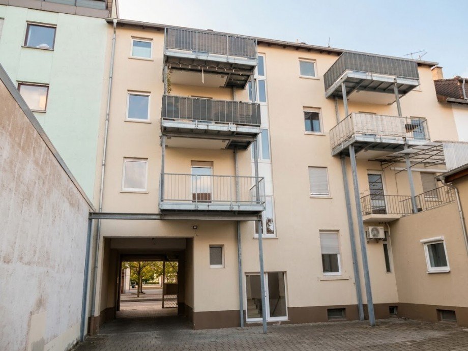 Hintere Ansicht Dachgeschosswohnung Bruchsal