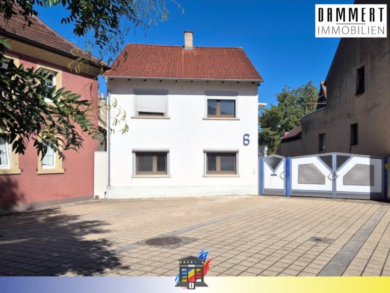 Haus in Forst Forst Einfamilienhaus Mitten im Leben! - Zwei H�user im Herzen von Forst