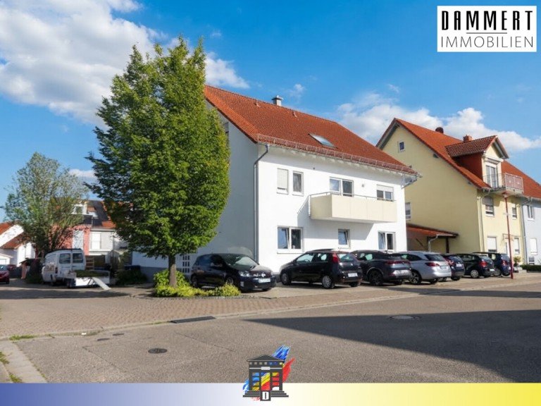 Seitenansicht Kronau Mehrfamilienhaus Gepflegtes Mehrfamilienhaus mit 5 Wohneinheiten