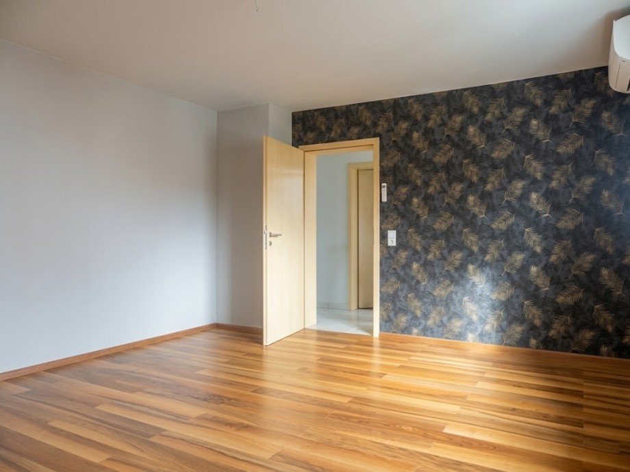 DG Schlafzimmer Einfamilienhaus Hambr�cken