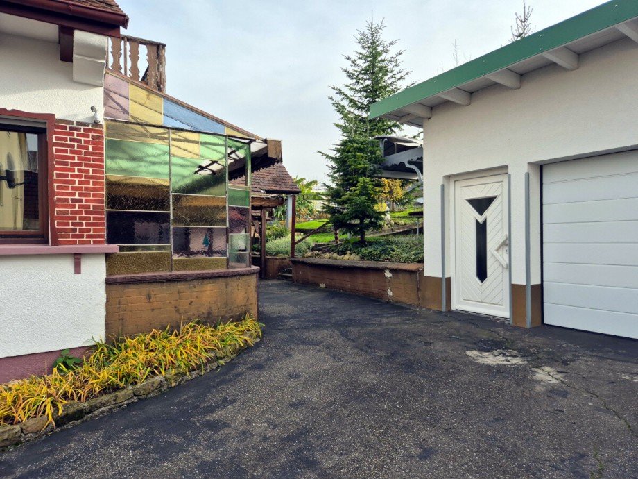 Hof Einfamilienhaus �stringen