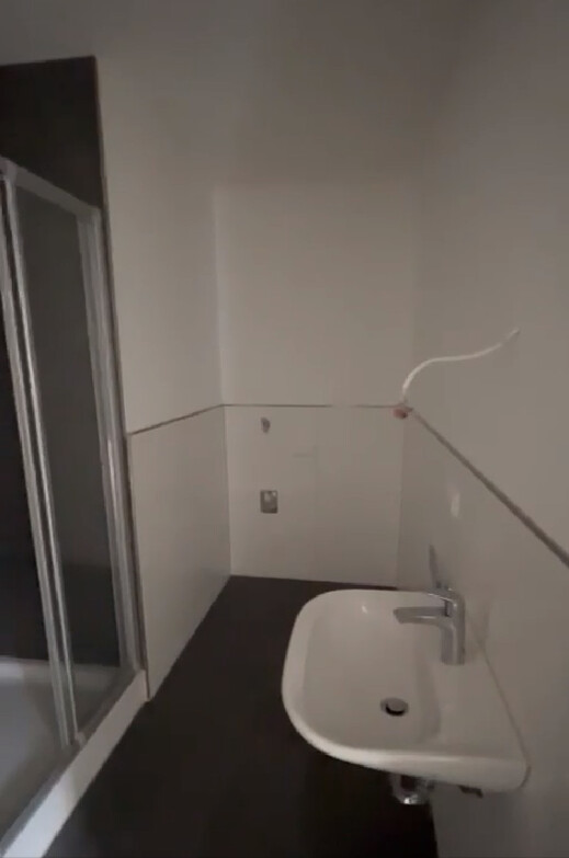 Waschmaschinenstellplatz im Bad unten Maisonettewohnung Kronau