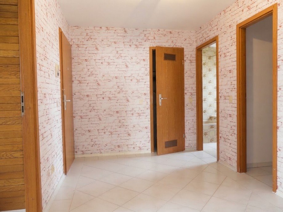 Eingangsbereich Dachgeschosswohnung Bad Sch�nborn / Bad Mingolsheim