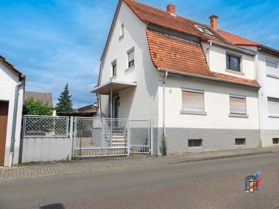 Au�enansicht vorne Doppelhaush�lfte Sandhausen