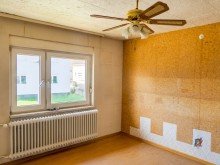 Zimmer im Erdgeschoss Haus mit sch�nem Grundst�ck - Mehrgenerationenwohnen m�glich