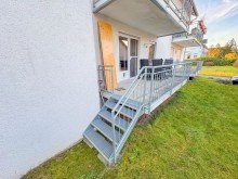 Zugang zum Garten Charmante 3-Zimmer-Wohnung mit eigenem Garten in ruhiger Lage