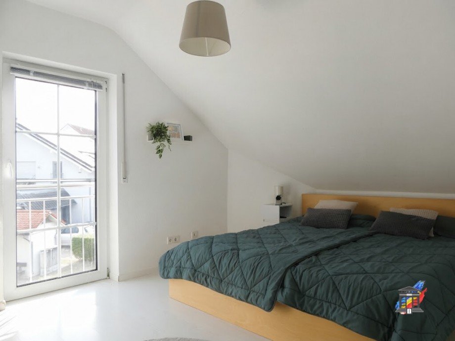 DG Schlafzimmer Doppelhaush�lfte Forst